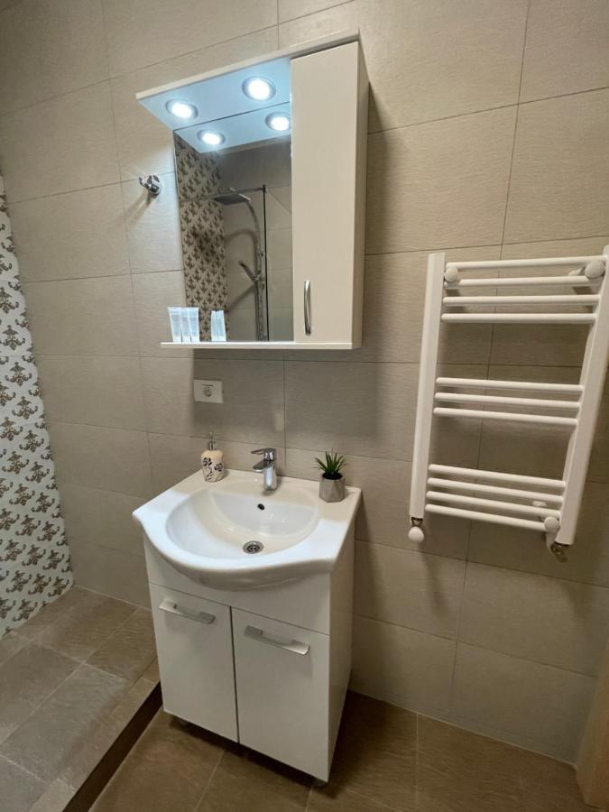Mamaia Moonlight Apartment Exterior photo